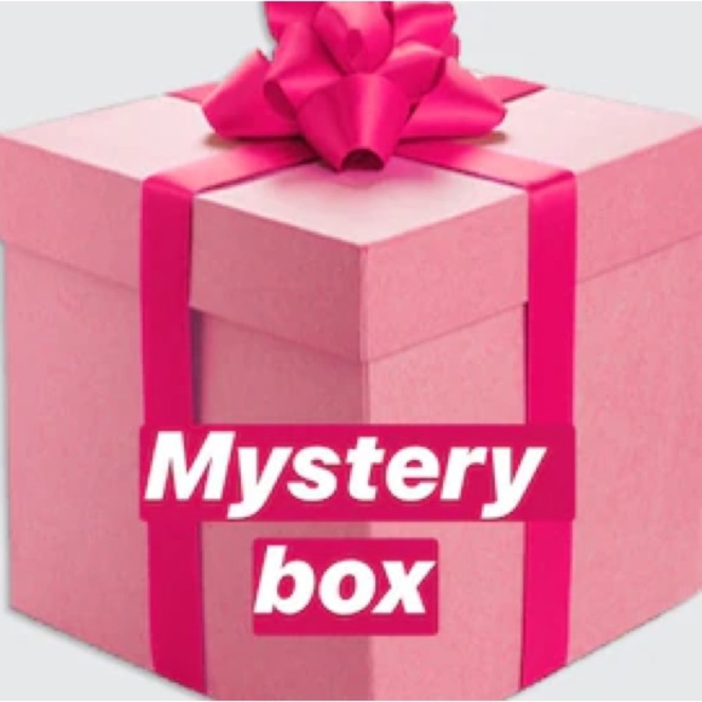 Mystery Box?!?!?!📦 $300-$400 Guaranteed Value!
Free Shipping!!